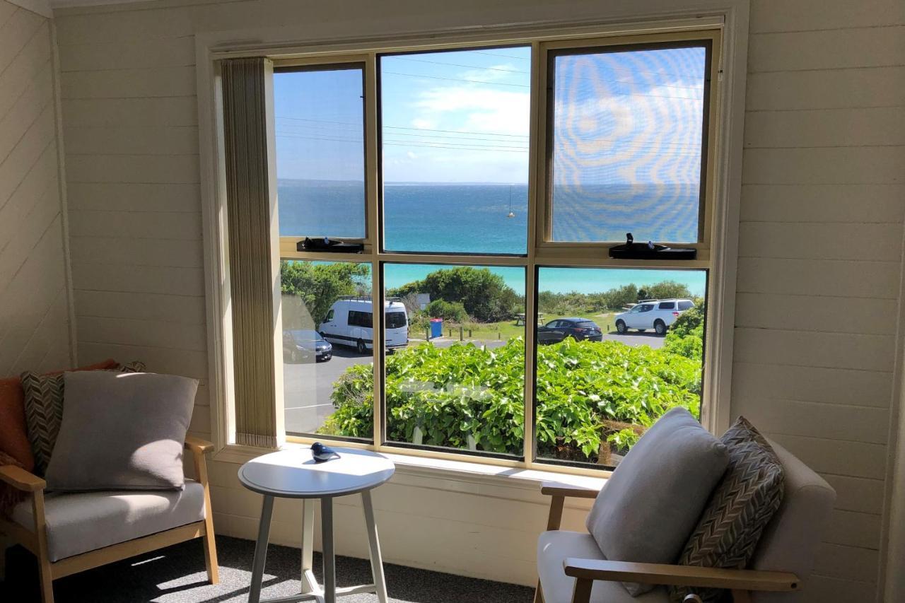 Binalong Beach Cottage Beachfront At Bay Of Fires Next To Restaurant Binalong Bay Buitenkant foto