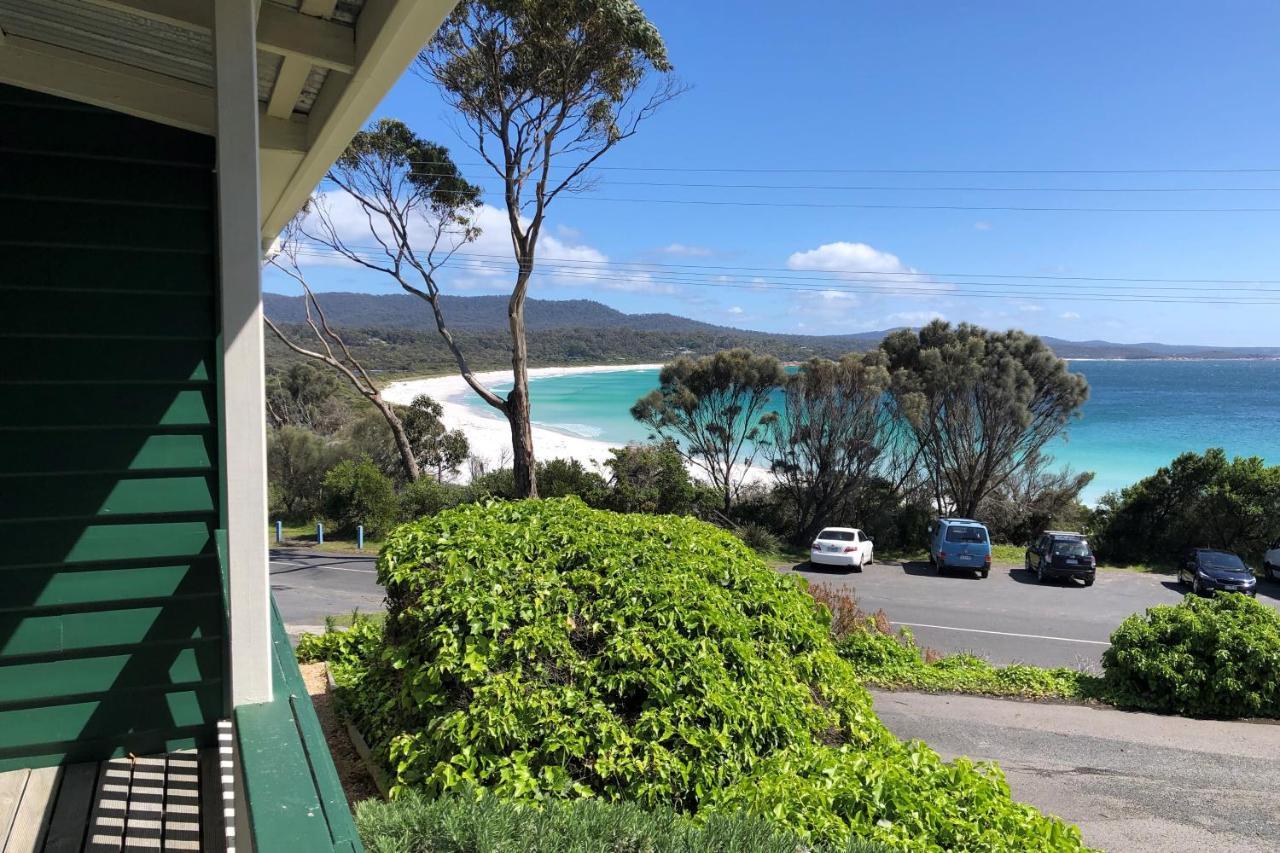 Binalong Beach Cottage Beachfront At Bay Of Fires Next To Restaurant Binalong Bay Buitenkant foto